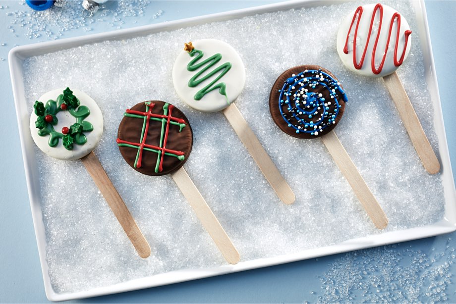 Paletas Navideñas de OREO con Caramelo